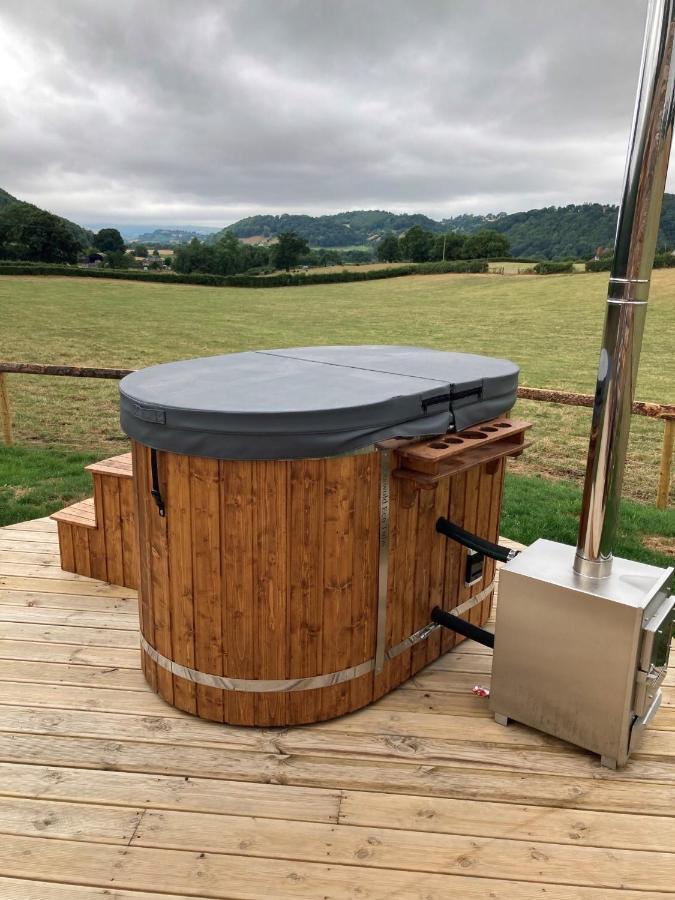 Delor - Bryntalch Glamping Pods Hotell Montgomery Exteriör bild